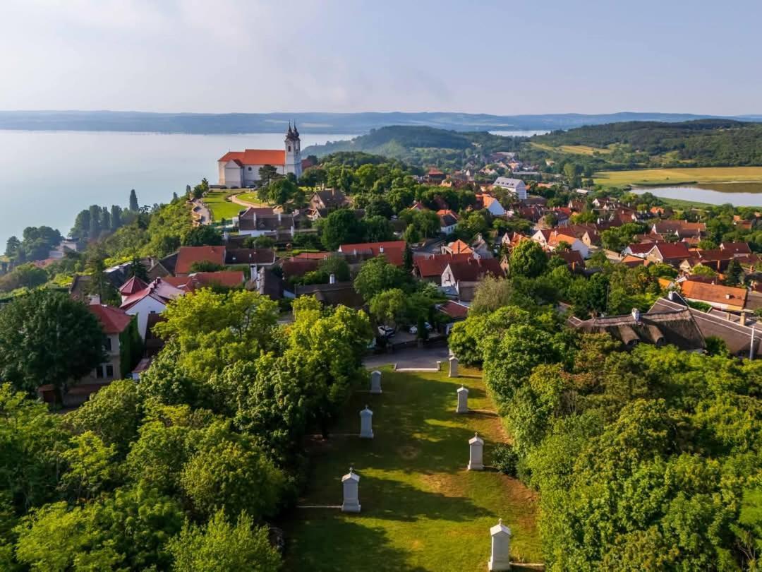 Apartman Nikol Tihany Buitenkant foto